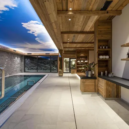 Διαμέρισμα Luxury 4 Bedroom In *