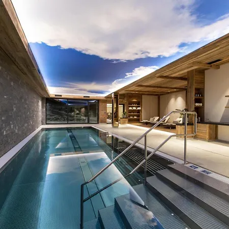 Luxury 4 Bedroom In Διαμέρισμα *